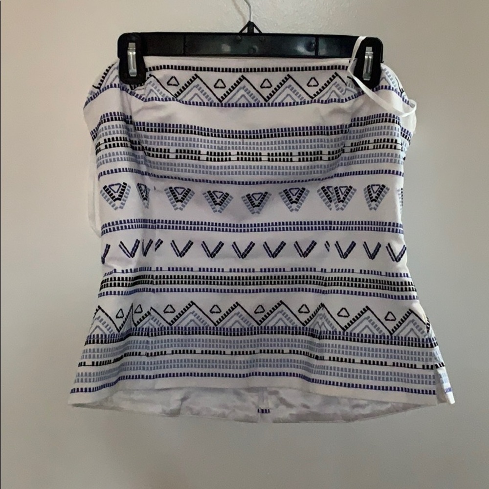 Strapless top